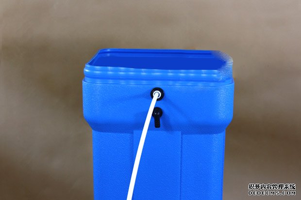 0.5噸(500L)每小時出力全自動軟水器 0.5噸(500L)每小時出力全自動軟水器